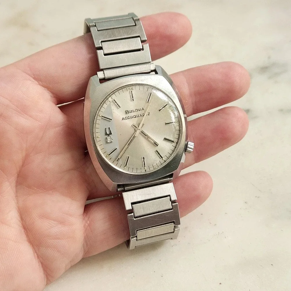 Vintage Bulova Accutron Accuquartz Stainless Steel‎ Diamond 218 Watch FOR PARTS